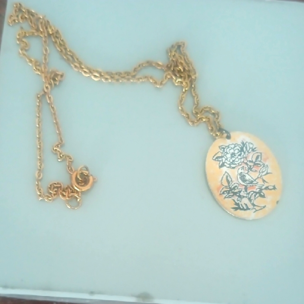 Reed & Barton Damascene Gold Floral Necklace